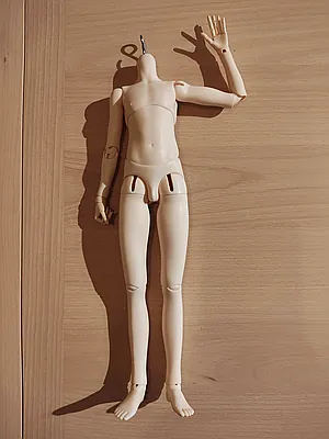 Magic Time 1/4 / Msd Body With Jointed Hands