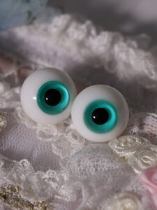 Soom Imda Glass Eyes